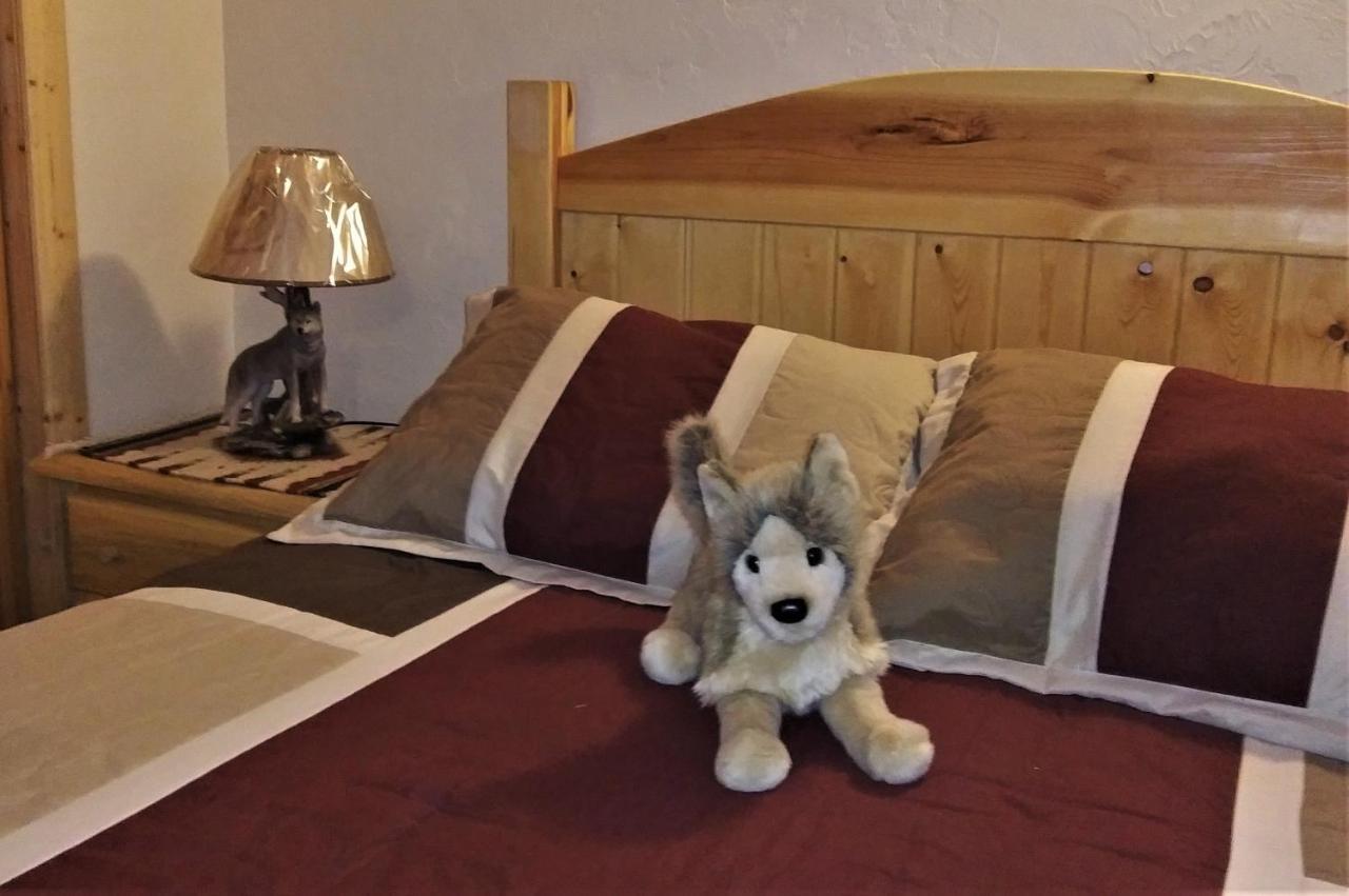 The Hideaway Hostel アイランド・パーク エクステリア 写真
